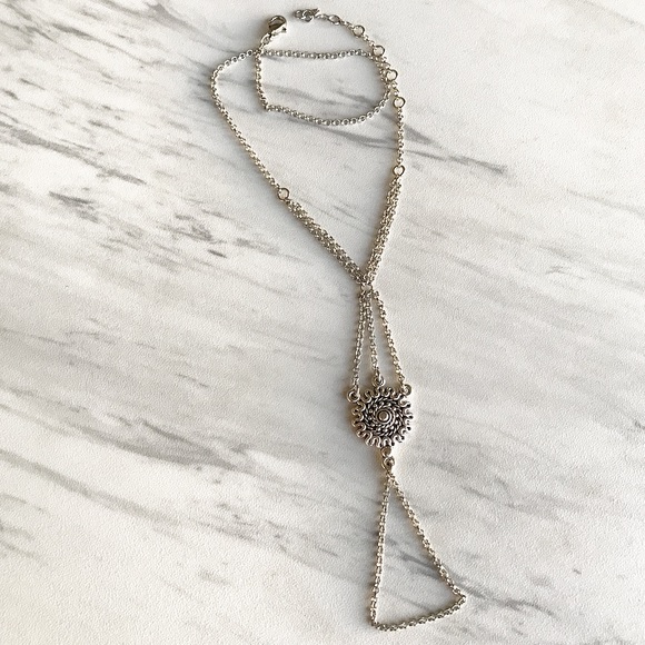 Bohemian adjustable wrap hand chain bracelet - Picture 5 of 8